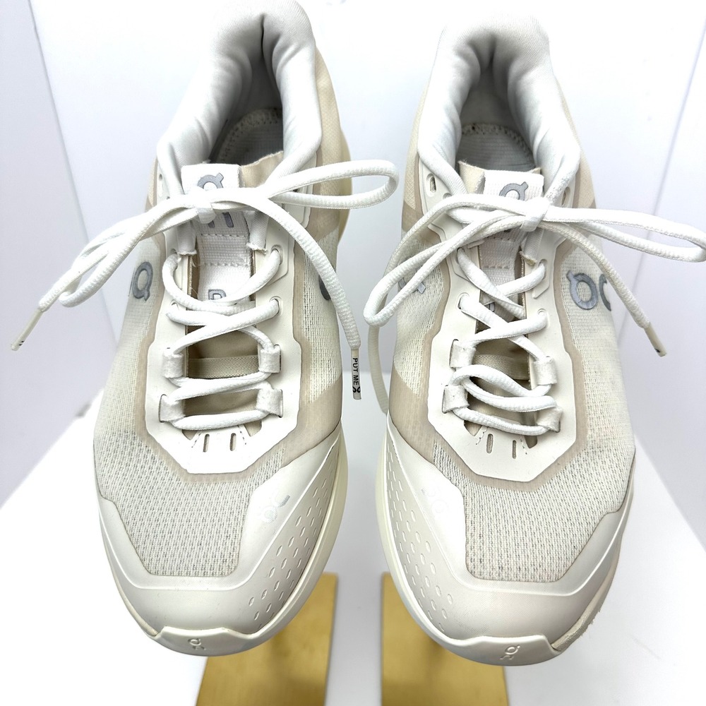 On Running THE ROGER Clubhouse White Sand Yellow Tennis Sneakers Womens 10 EU 42